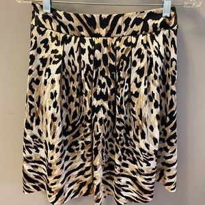 White HouseBlack Market size 0 leopard print skirt